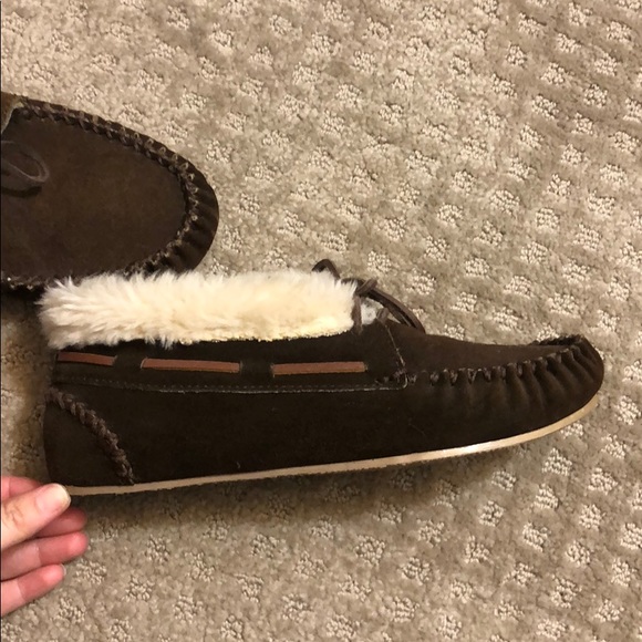 BRAND NEW Minnetonka Moccasin - Picture 3 of 5